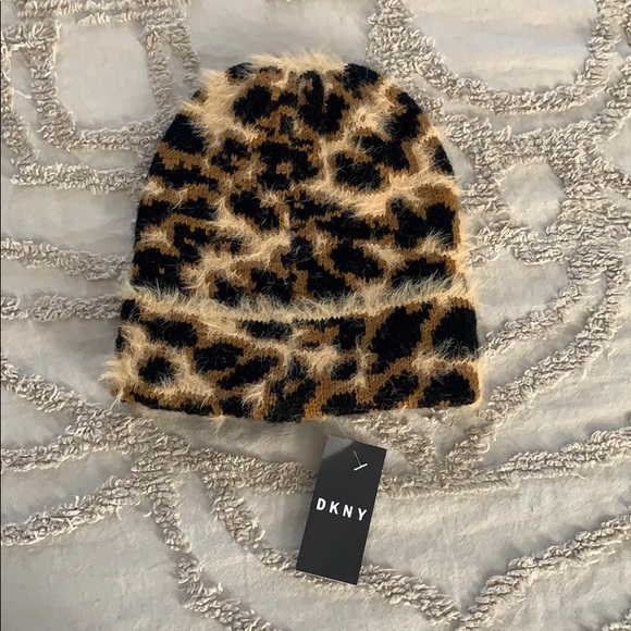 dkny winter hat